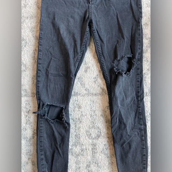 Free People Skinny Jeans - Picture 2 of 8